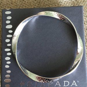 Silpada Twisted Ribbon .925 Sterling Silver Textured Bangle Stackable Bracelet